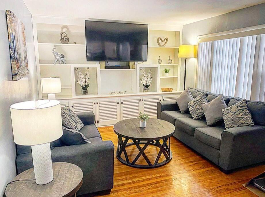Adorable&Cozy Suburban Home Mins From Dwtn/Airport Rochester Exterior foto